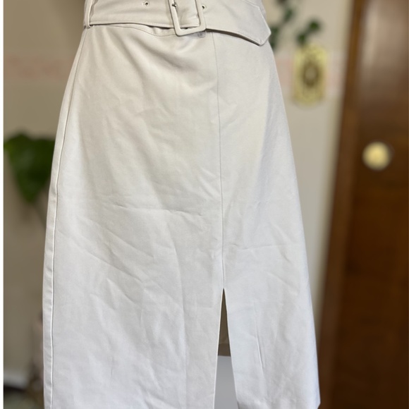Banana Republic Beige Belted Midi Skirt - Picture 2 of 7